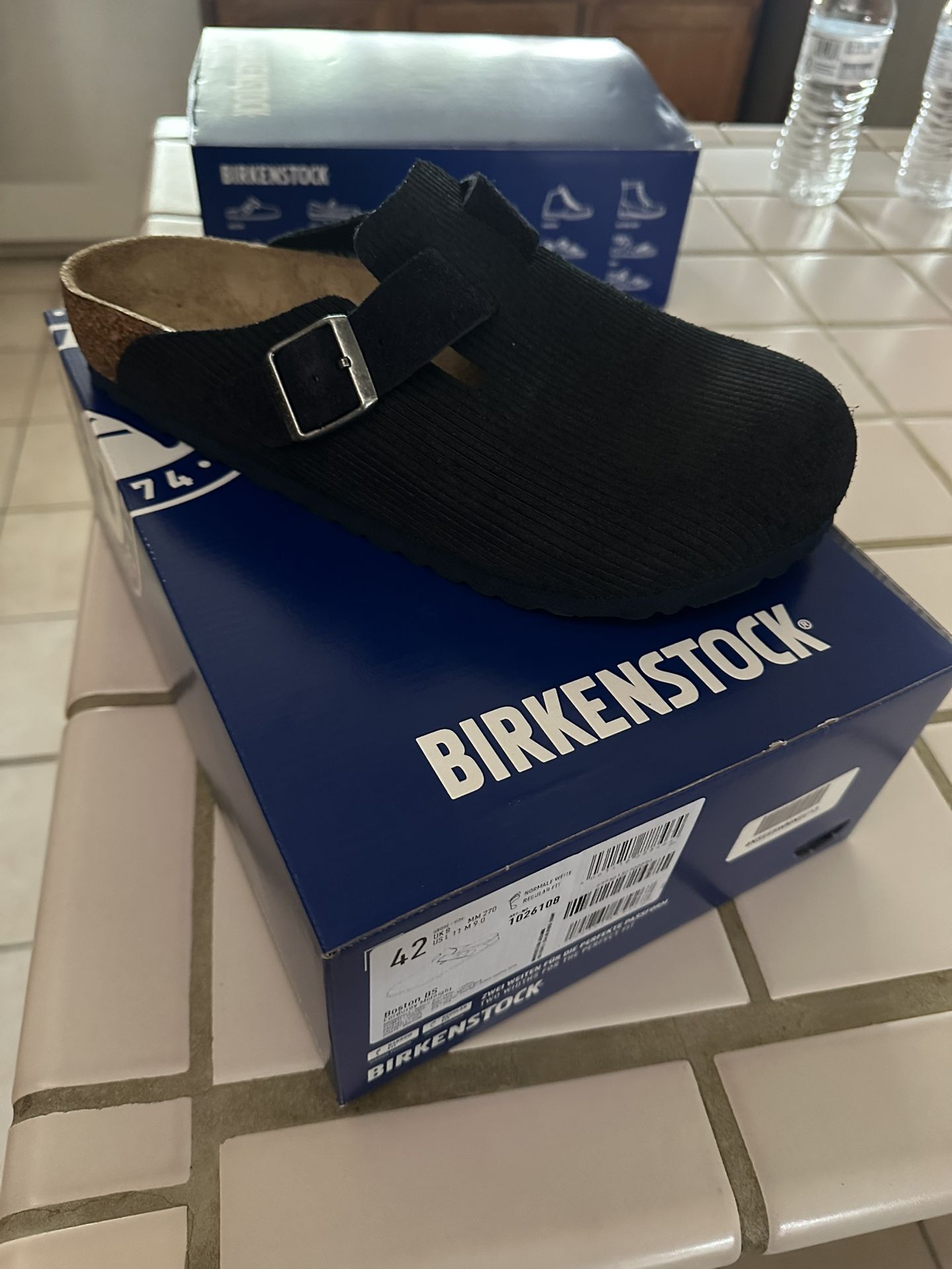 Birkenstock Size 9 mens 
