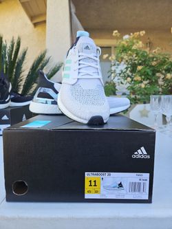 Athletic shoes