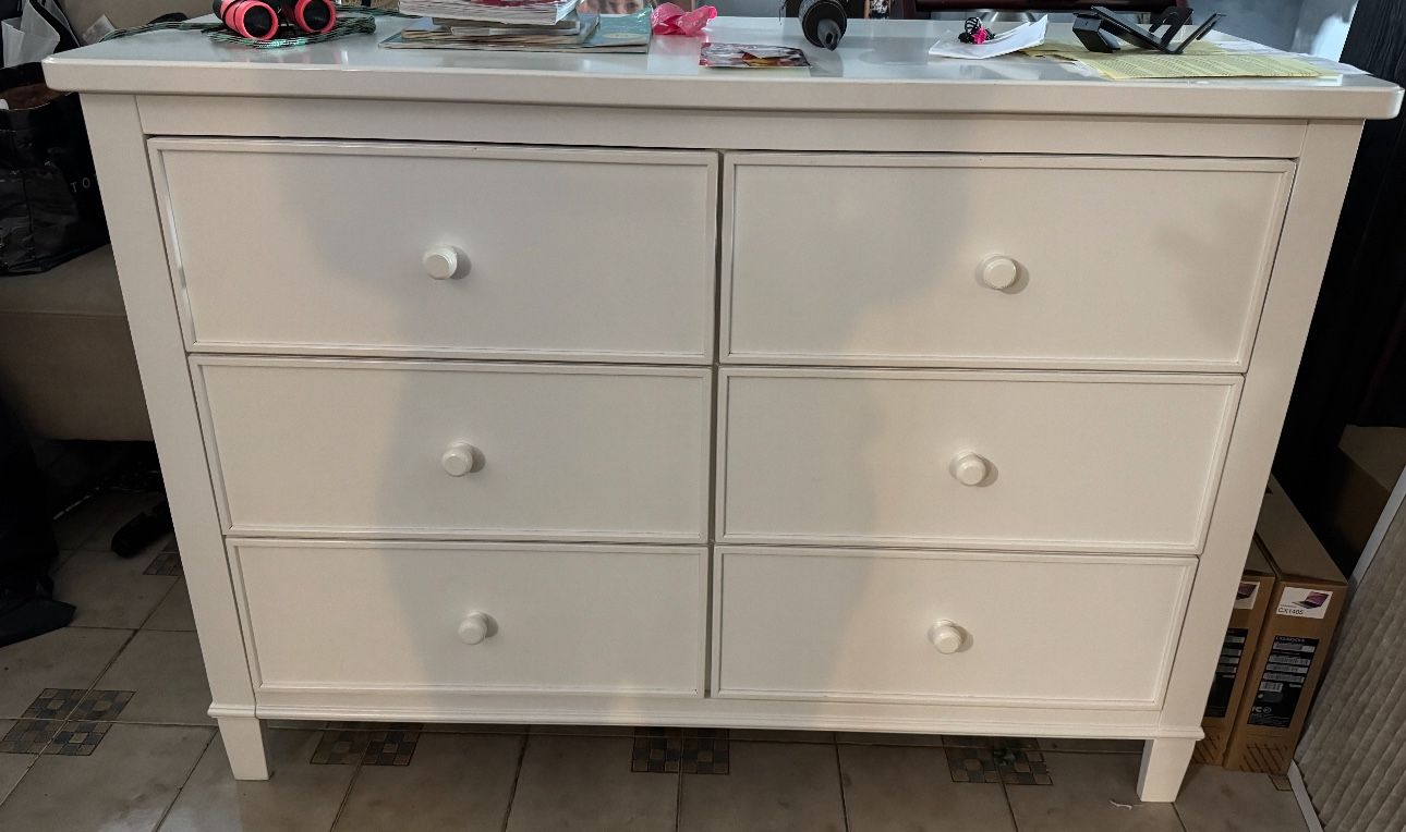 Children Room White Dresser