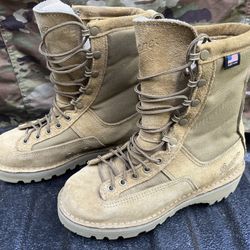 New Danner Military Combat Boots, Men’s Size 6.5