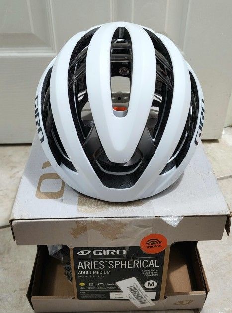 Giro Aries Agilis Register Isode Fixture Helmet MIPS  