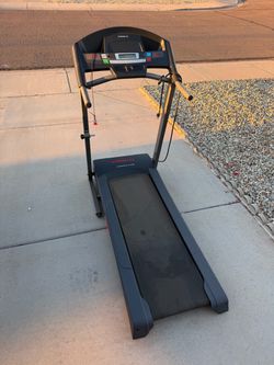 Weslo Cadence Treadmill