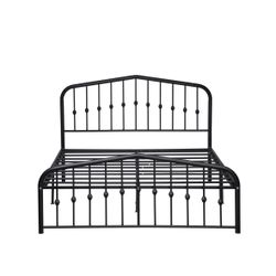 Full Size Metal Bed Frame – Like New
