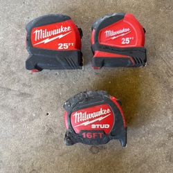 3 Milwaukee Tape Measures