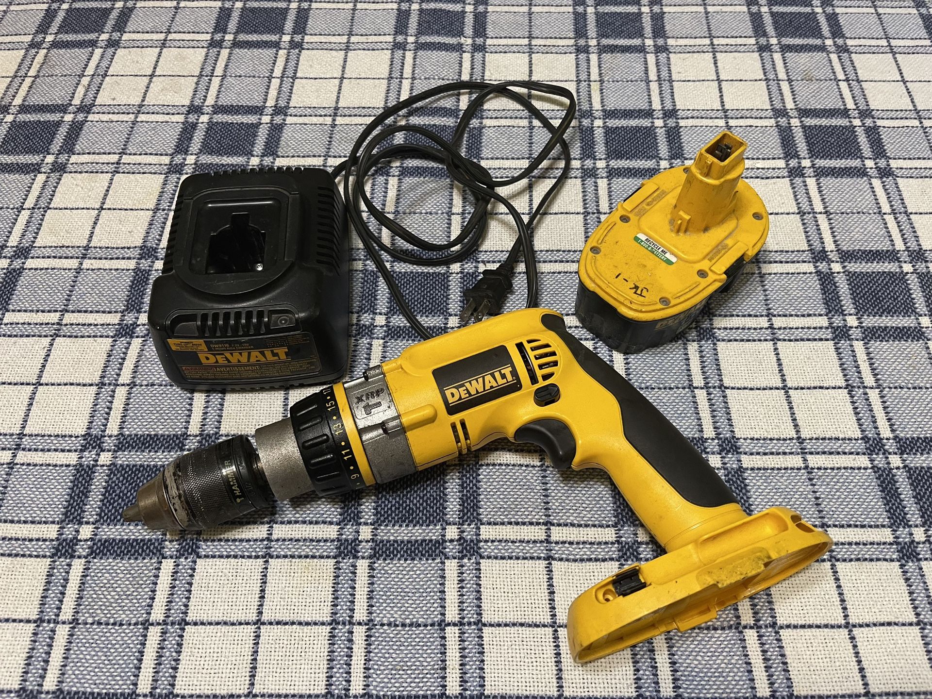 Dewalt DC989 hammer drill 18V