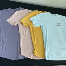 T-Shirts - Unisex - Size Medium - Four Shirts - Dikotomy