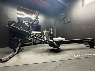 Concept 2 rower with mat - Like new