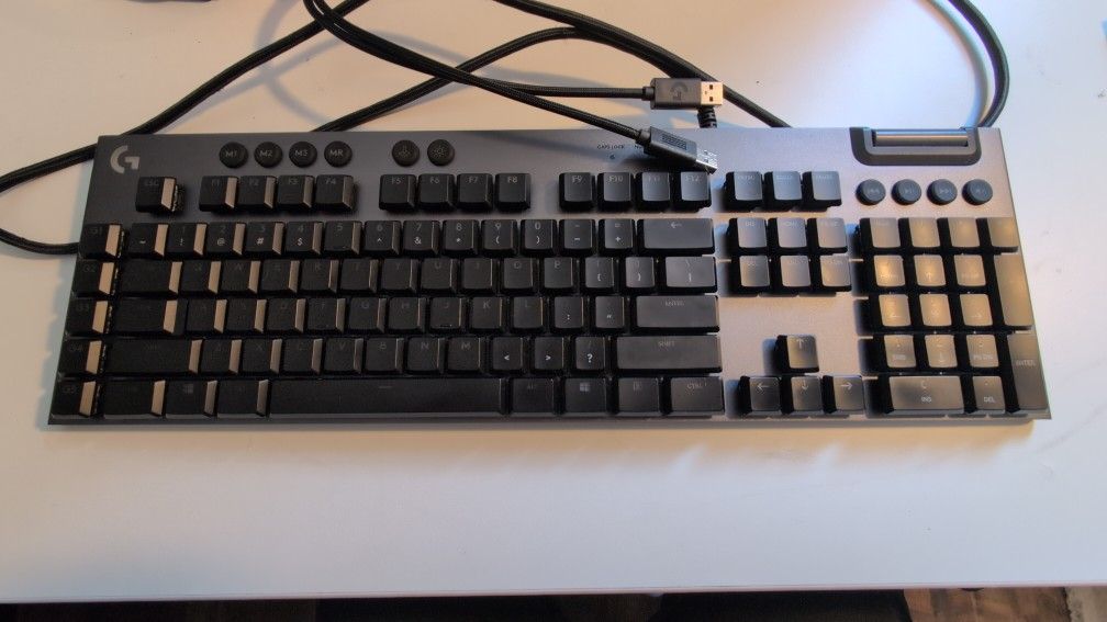 Logitech G815 Tactile or Clicky