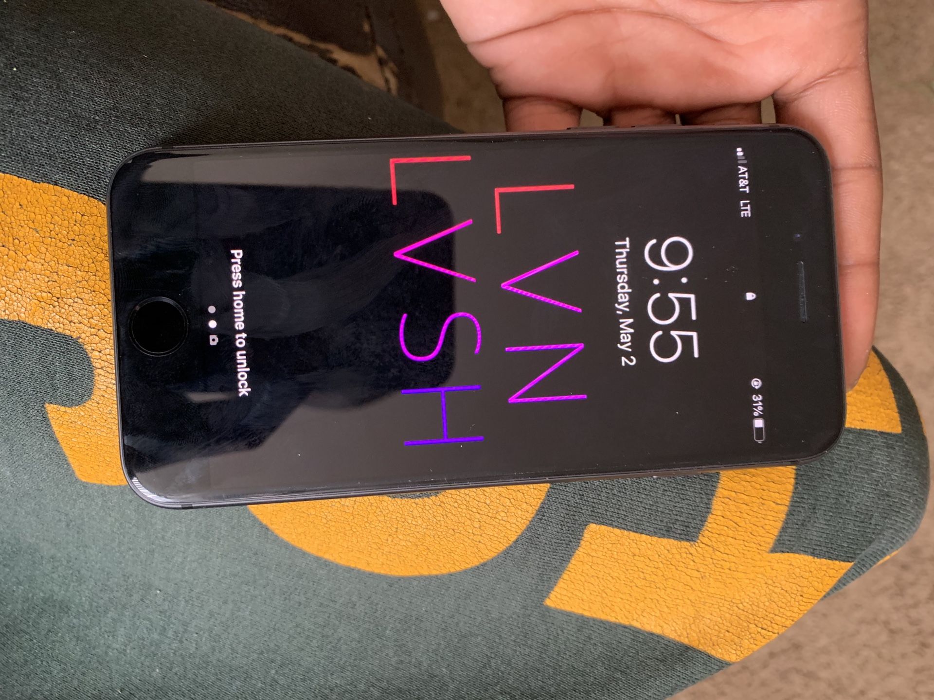 iPhone 8