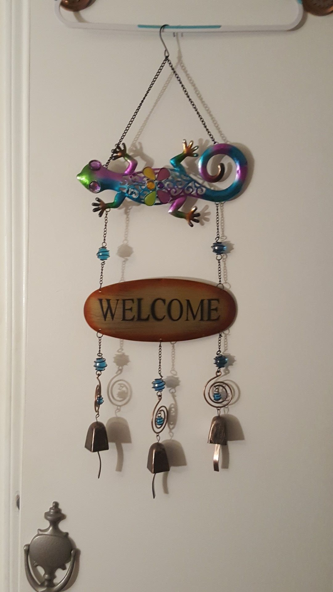 GECKO / butterfly METAL ART WIND CHIME