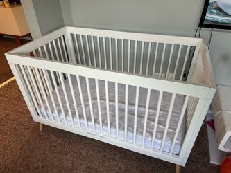 Baby crib