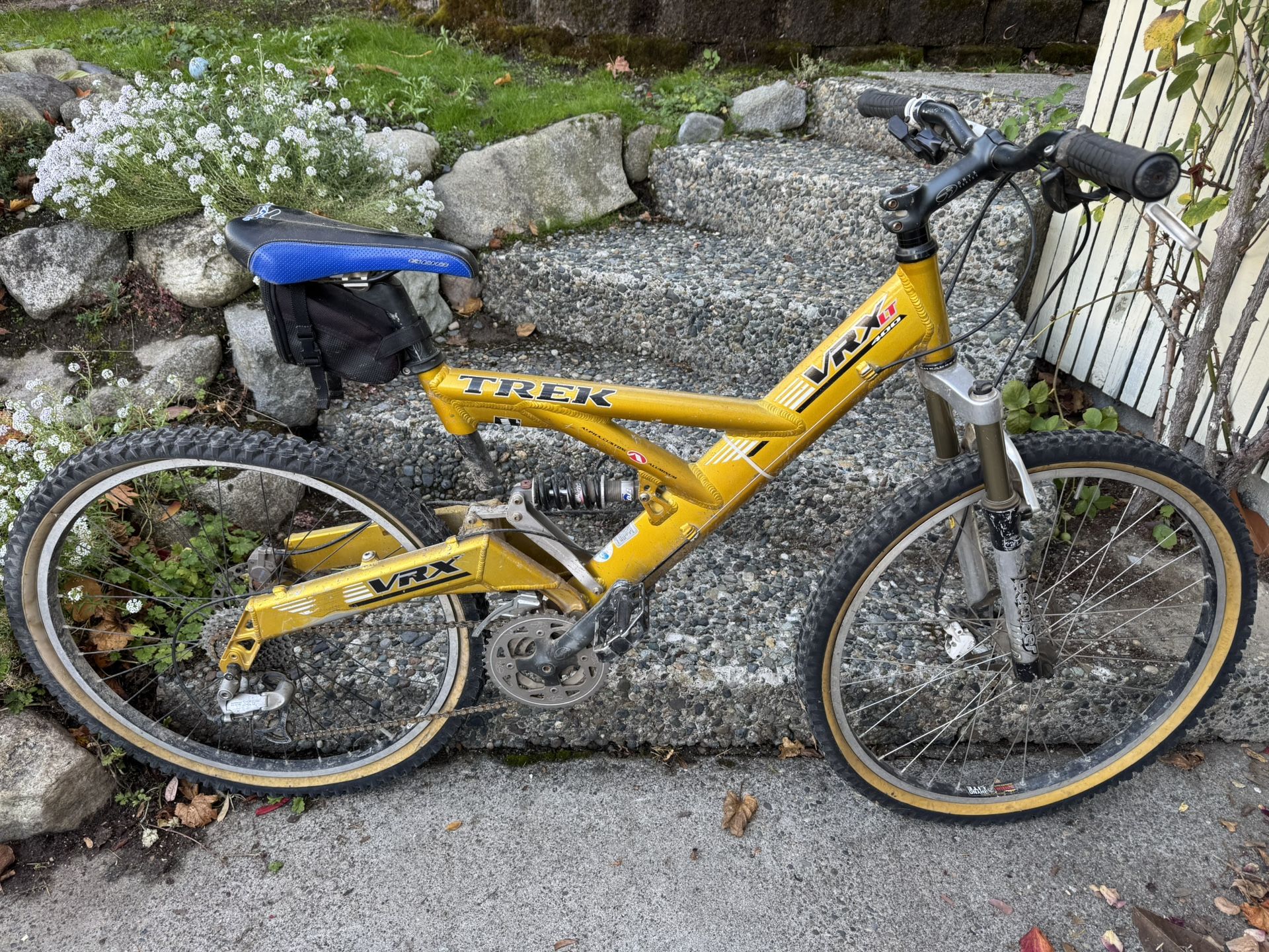 2000 Trek VRX400 Mountain Bike