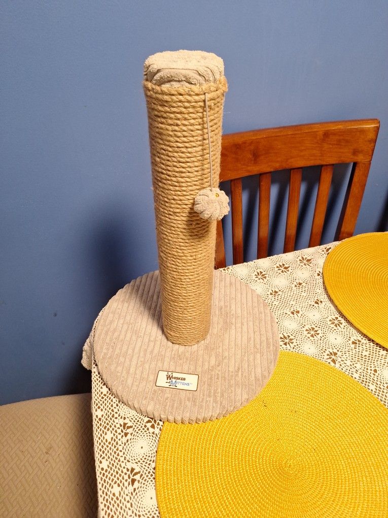 New Whisker Mittens Scratch / Play Post