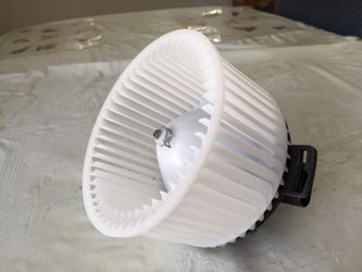 ac/heater. fan motor. new in box. 2011 mazda 3i 4 door sedan.