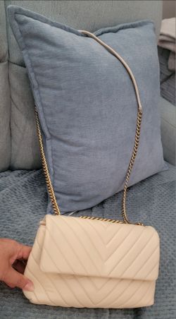 Quince quilted  sheep leather ivory size medium  crossbody/ shoulder bag