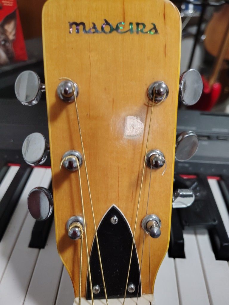 Acoustic Guitar 1970 Madeira