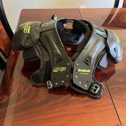 Riddell Shoulder Pads Small 