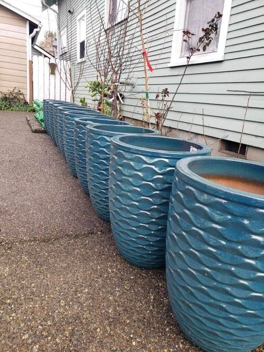 $89 Each Beautiful Ceramic Pot 22x17