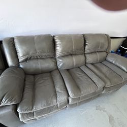 Beautiful Italian Leather sofa And Loveseat $1000