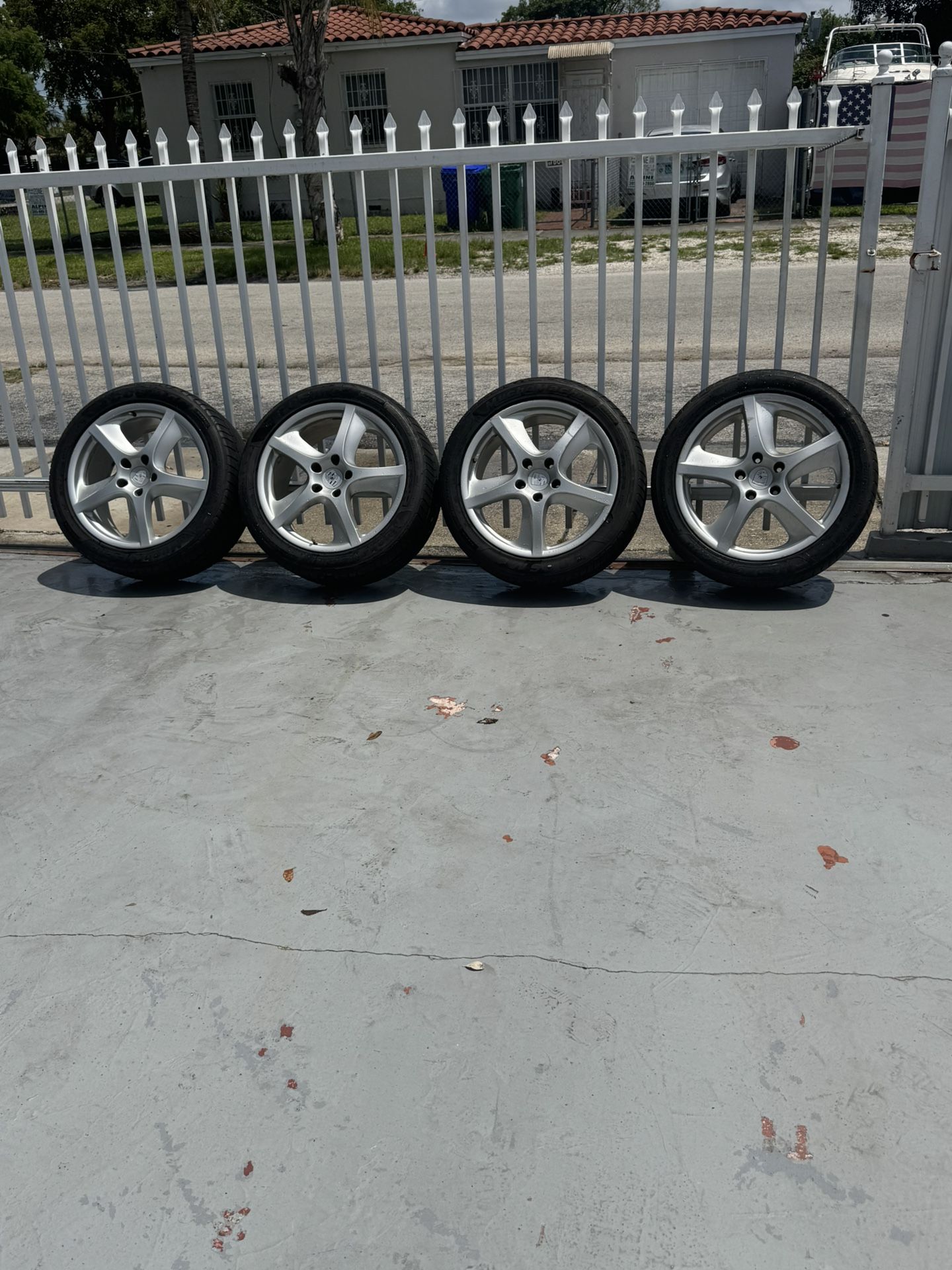 Rims and tires original Porsche Cayenne s 2006
