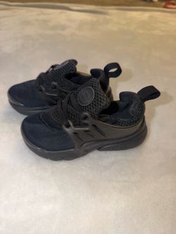 Toddler Nike presto shoes