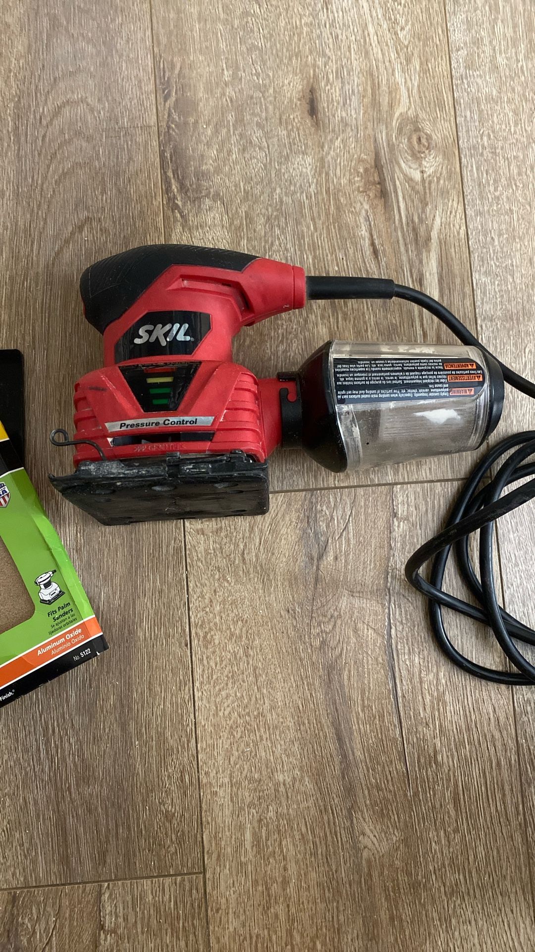 Corded 2 amps 1/4 Sheet Sander - SKIL