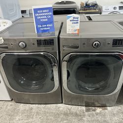 LG Mega Capacity Washer And Gas Dryer