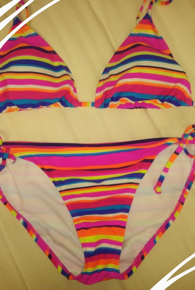 Super Cute Size Medium Women's Bikini Swimsuit 