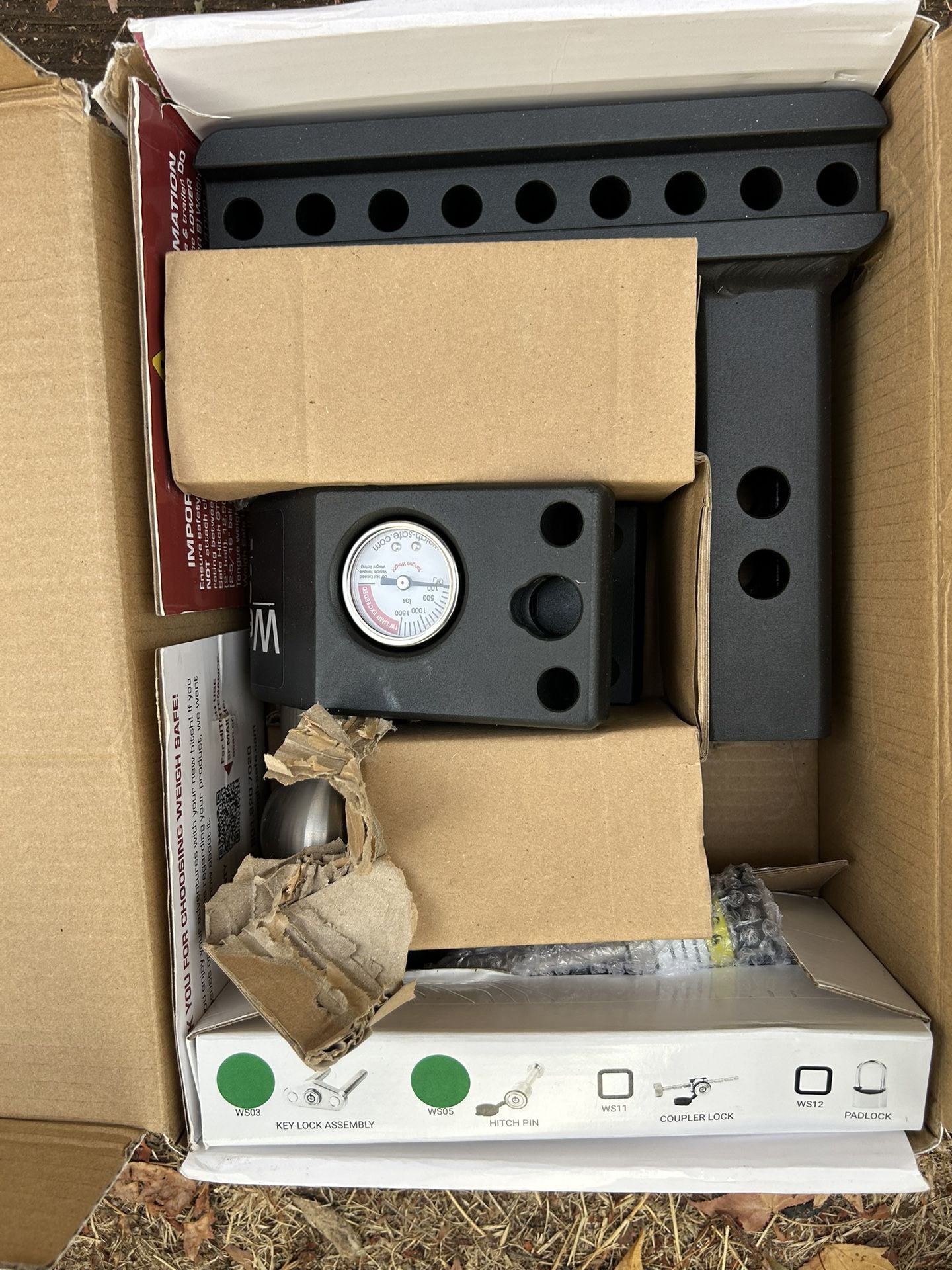 New Weigh Safe Hitch With 2 Balls