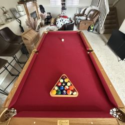 Camelot Billiards Pool Table. 