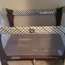 Graco Pack & Play Portable Crib