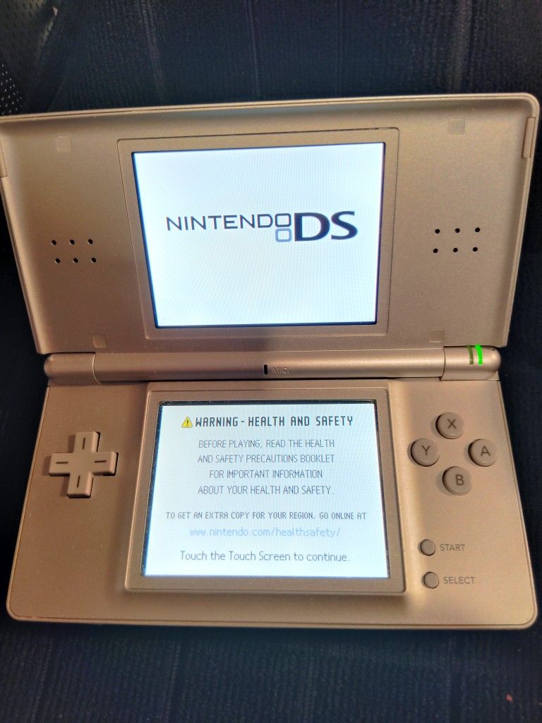 Nintendo DS Lite
