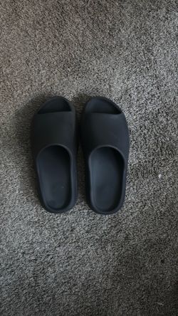 yeezy slide onyx