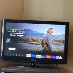 32 inch Samsung TV