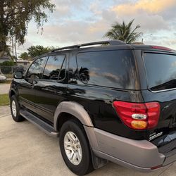 Toyota sequoia