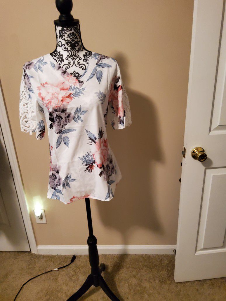 Women Floral Embroidery Casual Short Sleeve Size Small