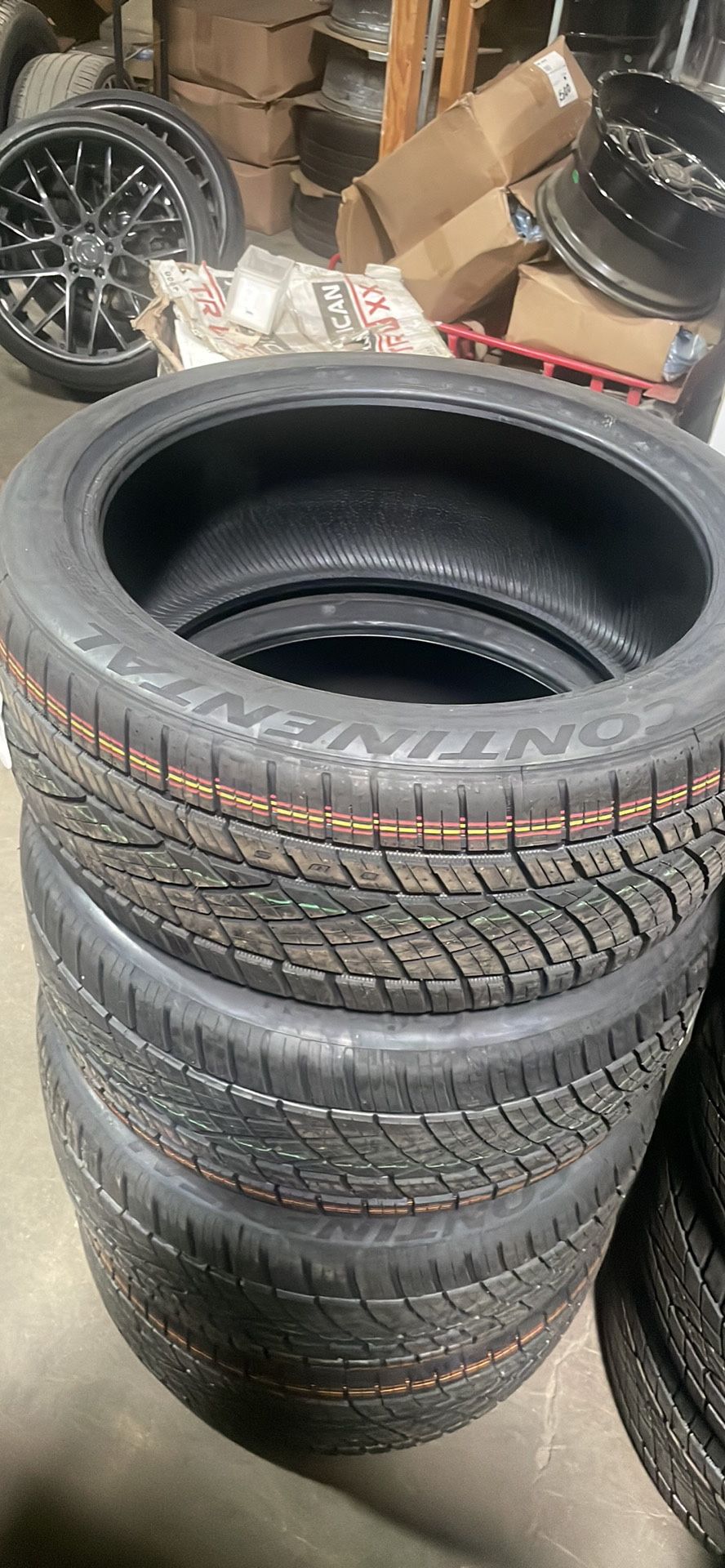255-40-20 CONTINENTAL DWS-06 All Season Tires installed (4) New 50,000 Mile Warranty-We Finance