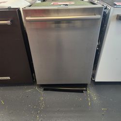 Amazing BOSCH 800 SERIES 24 INCH FULL CONTROL DISHWASHER SHX78B75UC