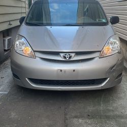 2008 Toyota Sienna