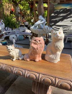 Porcelain cat lot of 3 made in Japan
