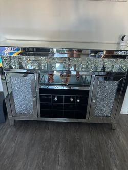 Mirrored Crystal Wine Bar Cabinet / Buffet
