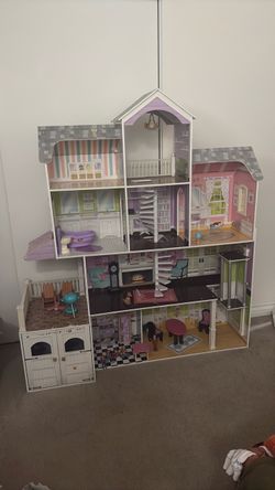 Kid Kraft Large Dollhouse