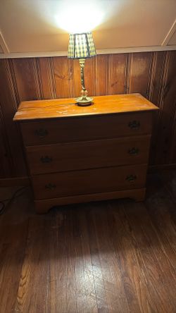 Soldi Wood Dresser