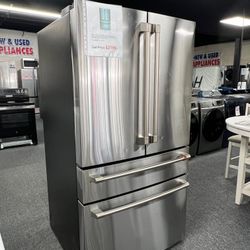 GE Cafe Refrigerator. 🚚WE DELIVER🚚