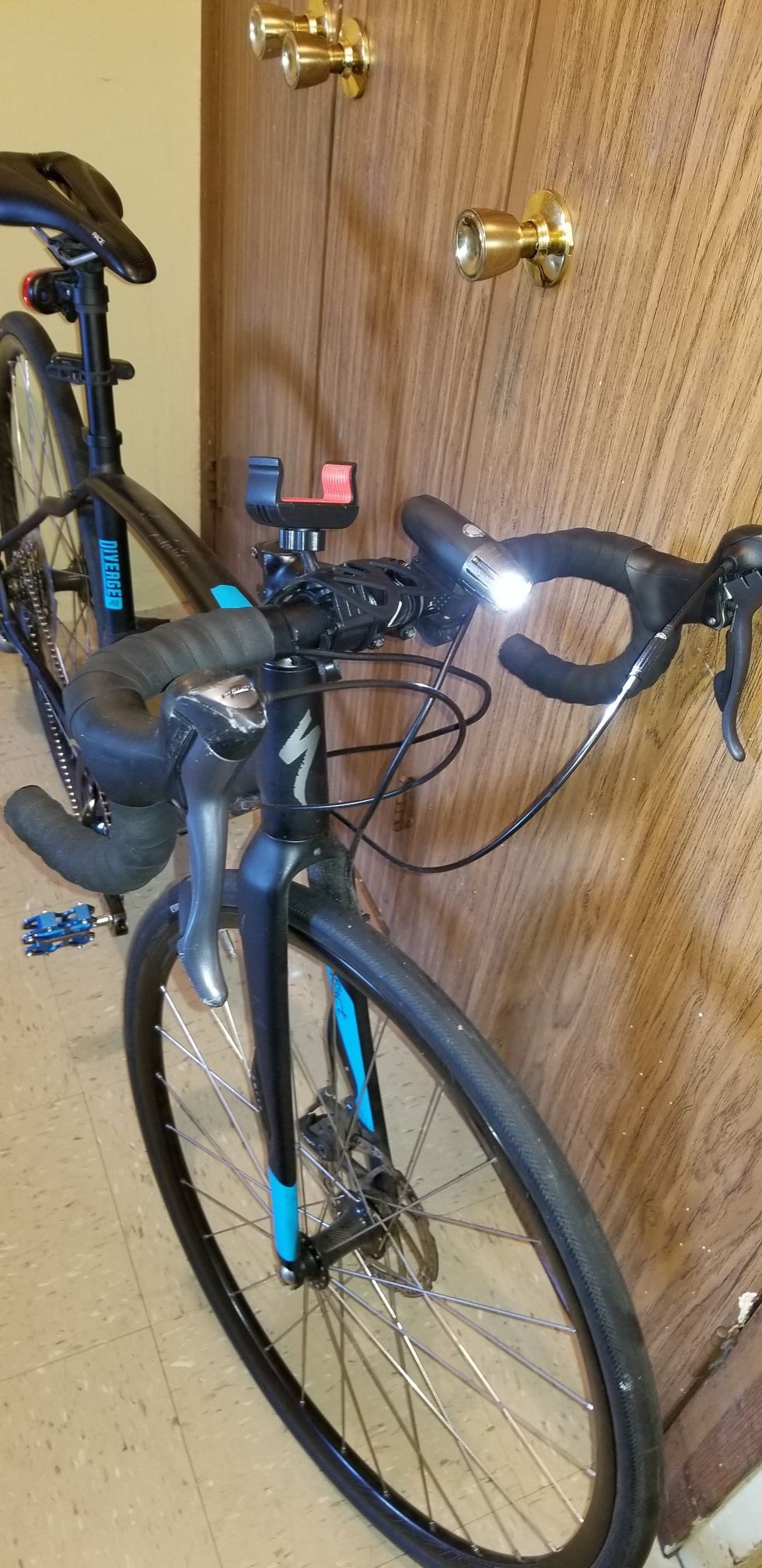 [Bike] Specialized Diverge A1 Comes With Accessories