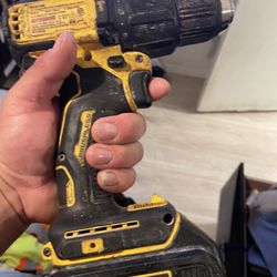 Dewalt Drill With Charger 