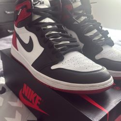 Jordan 1 Satin Black Toe