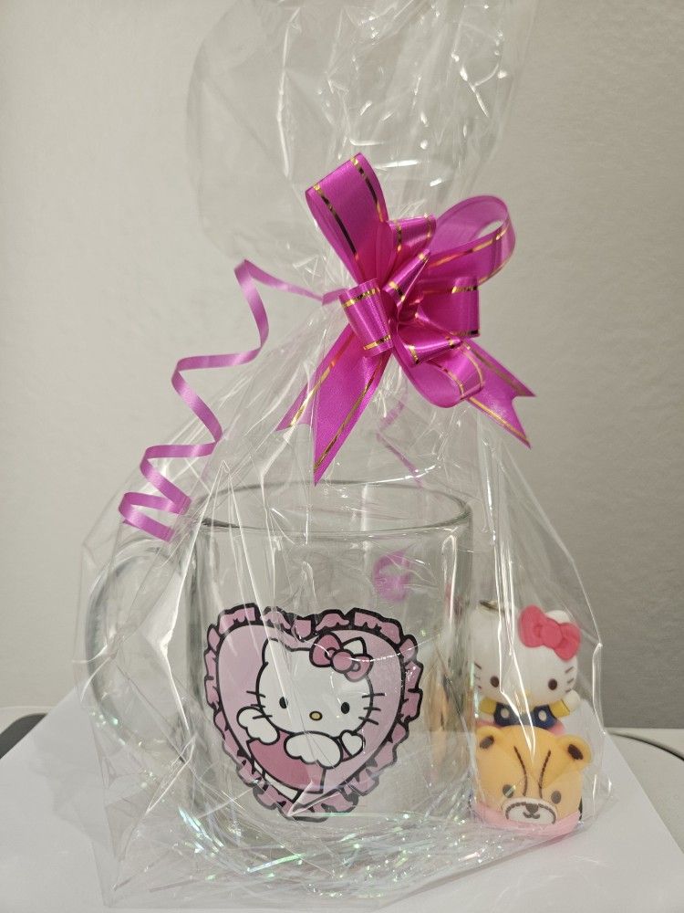 Hello Kitty Mug And Keychain
