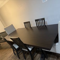 Brown Table For 10 People 