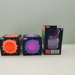 NEW NeeDoh Glow In The Dark & Gummy Bear